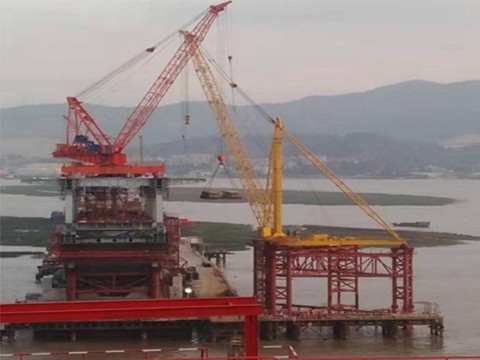 120T桅杆式起重机